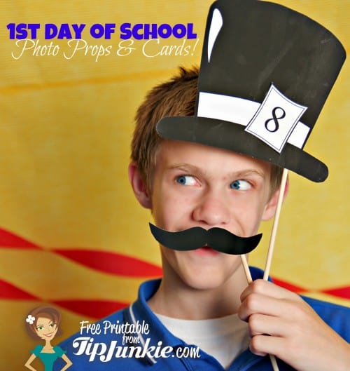 Free Printable School Photo Props via Tip Junkie featured on Living Locurto
