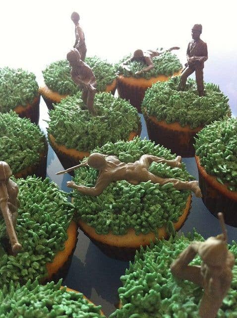 Toy Story Party ideas - Simple Toy Story Army Man Cupcakes! Pipe green icing for the grass add a toy soldier on top.