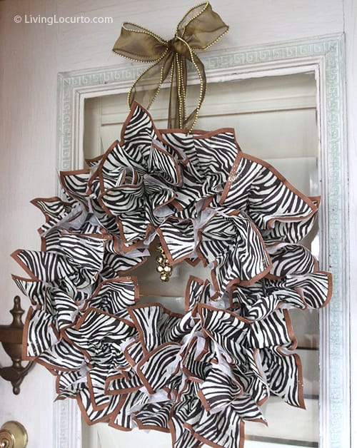 DIY Napkin Holiday Christmas Wreath Craft | Fall Thanksgiving Wreath by LivingLocurto.com