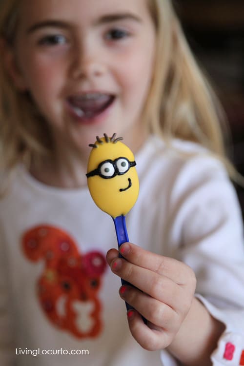 Easy Minion Dessert - Cute Candy Spoons