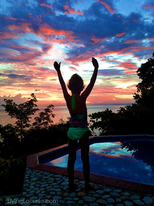 7 Simple Tips for Taking Amazing Family Vacation Photos by LivingLocurto.com - At Bluefields Bay Jamaican Villas