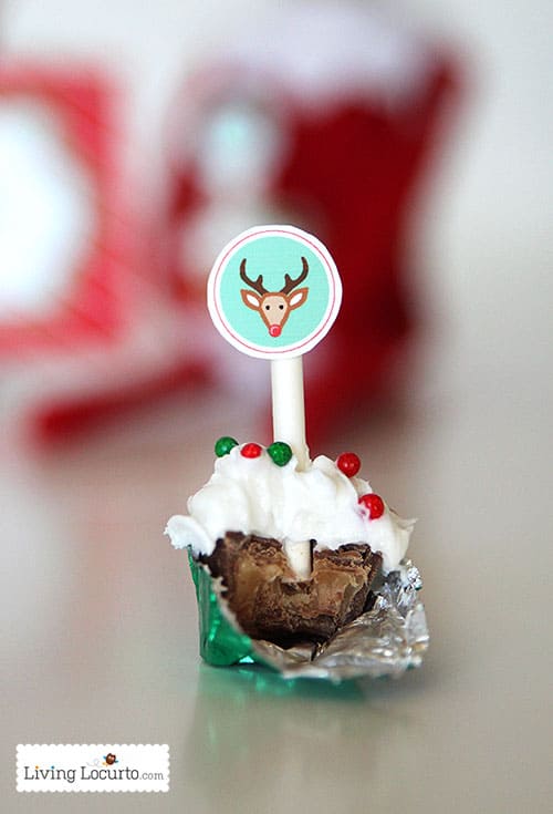 Tiny Cupcake Stand with mini cupcakes! Cute ideas for kids at Christmas for the Elf on the Shelf.