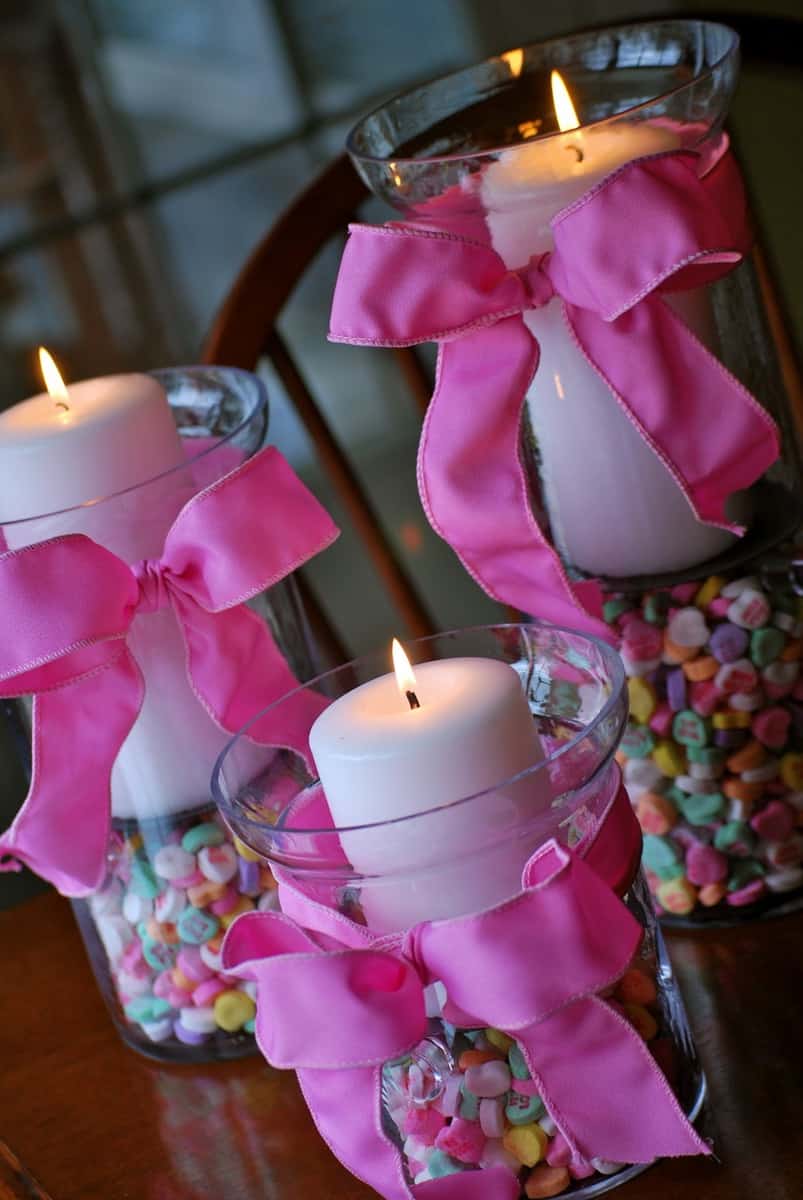 Candy Conversation Heart Candle Holders - Flower Pot Gumball Candy Machine - DIY Home Decoration Ideas for Valentine's Day. Easy to make Home Decor Crafts for Valentine&rsquo;s Day. Homemade Valentines ideas for mantle decorating, party tables, yard art, heart garland, valentine trees, kids rooms and more! LivingLocurto.com