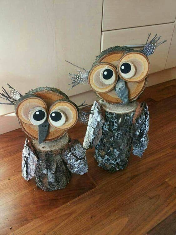 Owl Yard Art from Tree Stumps! Creative ways to add color and joy to a garden, porch, or yard with DIY Yard Art and Garden Ideas! Repurposed ideas for the backyard. Fun ideas for flower gardens made from logs, bikes, toys, tires and other old junk. 