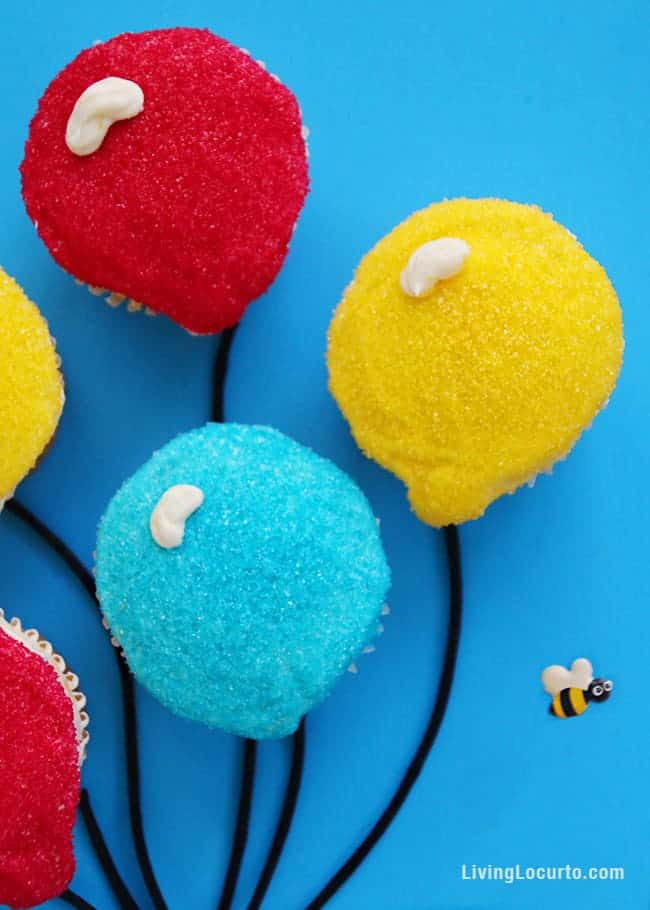 How to make the cutest Curious George Balloon Cupcakes! 