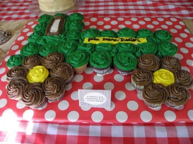 John Deere Tractor Cupcakes. Best Birthday Pull Apart Cupcake Cakes. Simple creative cake inspiration for a birthday party celebration.