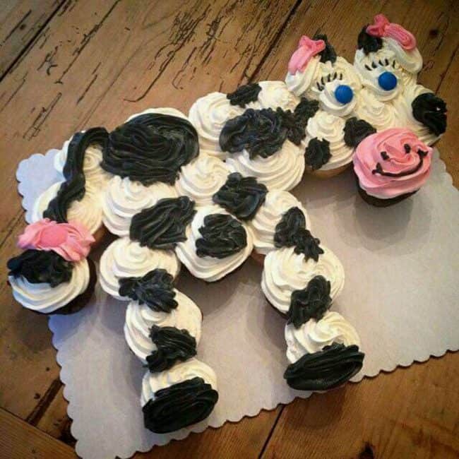 cow cake. Best Birthday Pull Apart Cupcake Cakes. Simple creative cake inspiration for a birthday party celebration.