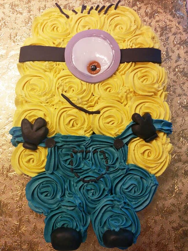 Minion Cake - Best Birthday Pull Apart Cupcake Cakes. Simple creative cake inspiration for a birthday party celebration.