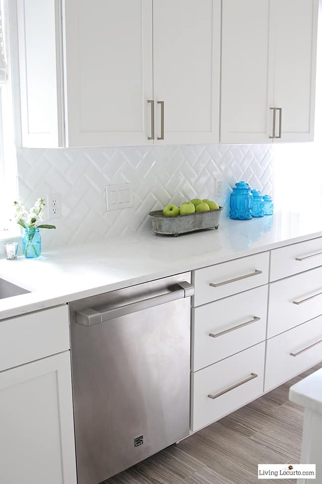 New White Kitchen Reveal. Amazing before and after photos of a modern farmhouse style kitchen home remodel. Home decorating and kitchen inspiration. LivingLocurto.com