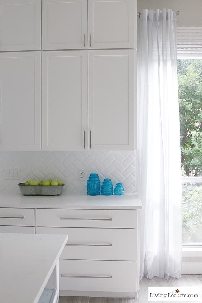 New White Kitchen Reveal. Amazing before and after photos of a modern farmhouse style kitchen home remodel. Home decorating and kitchen inspiration. LivingLocurto.com