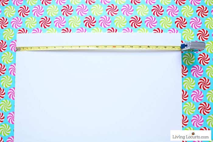 How to make a Christmas Tree Donut Wall - Step 1. Easy Christmas Party Food Craft by Living Locurto How to make a Christmas Tree Donut Wall - Step 1. Easy Christmas Party Food Craft by Living Locurto