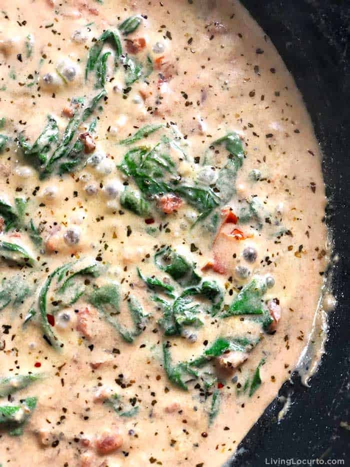 Creamy Garlic Butter Shrimp Sauce with fresh spinach. Easy recipe Creamy Garlic Butter Shrimp Spicy Sauce for Pasta