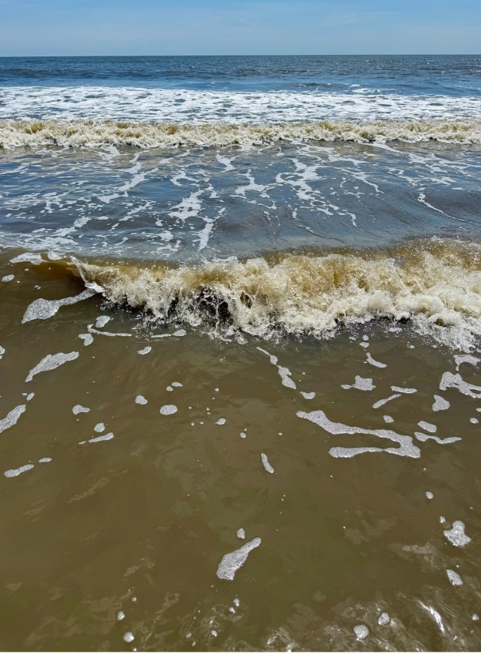Jekyll Island Club Resort Review 12 Jekyll Island Beach Water is Brown