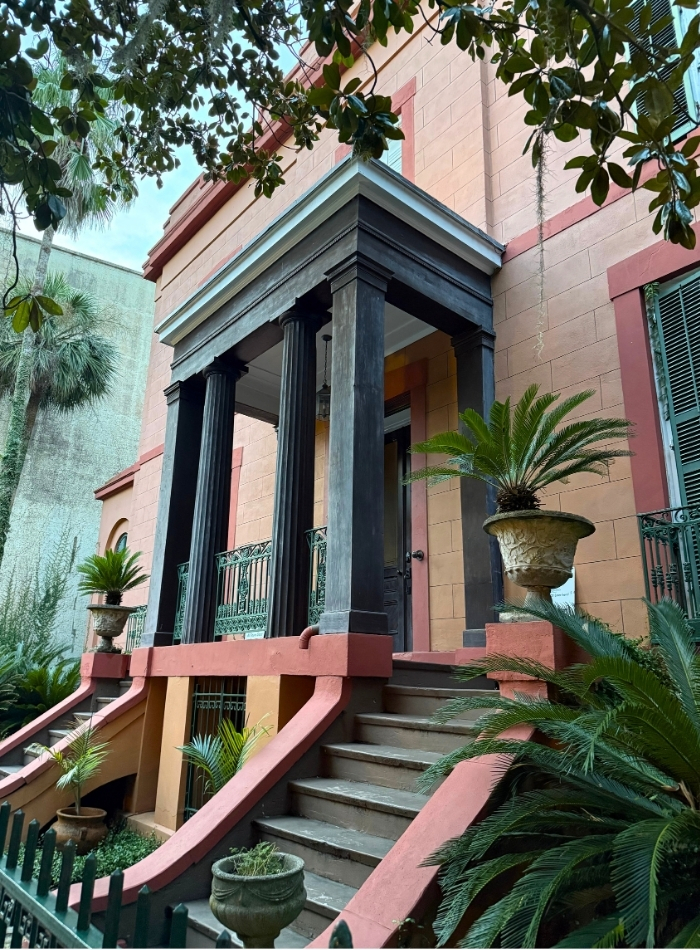 Self-Guided Savannah Ghost Walk Tour 7 Self-Guided Savannah Ghost Walk Tour The Old Sorrel-Weed House