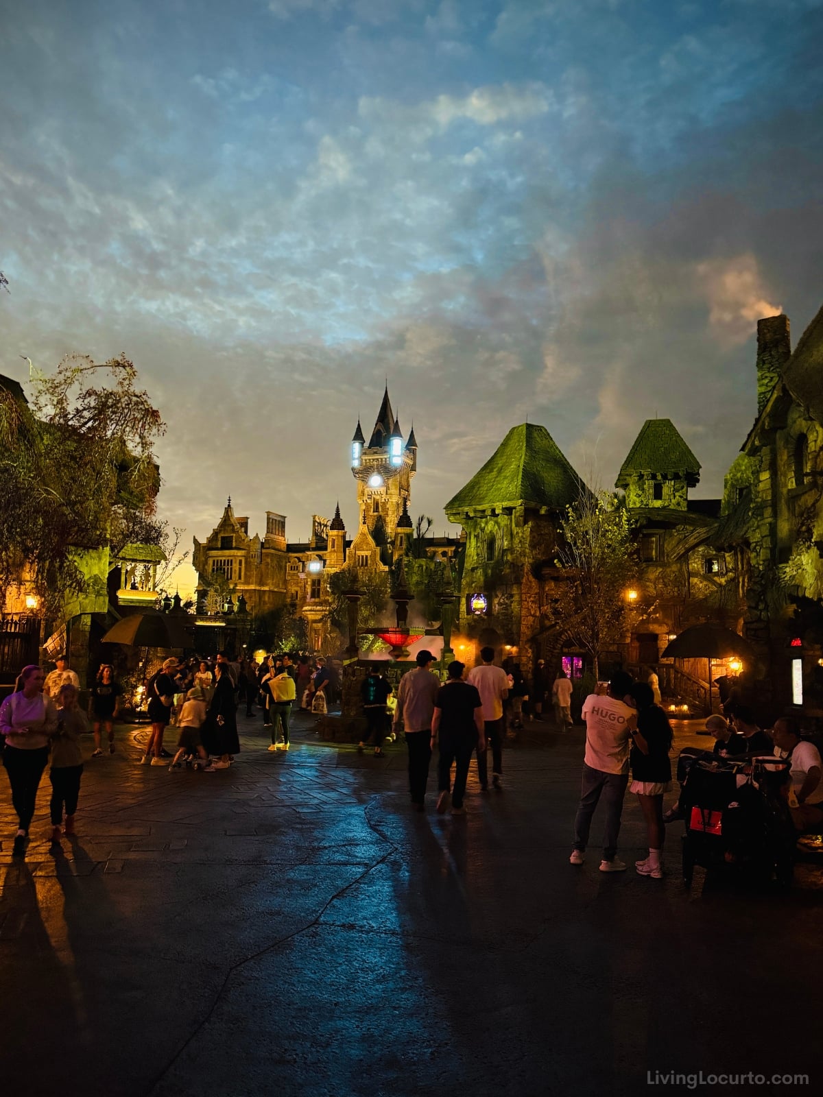 Universal Epic Universe 10 Essential Tips You MUST Know - Dark Universe at night