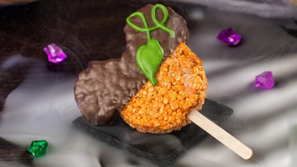 11 Best Disney Halloween Snacks at Animal Kingdom 8 Disney Halloween Snacks at Animal Kingdom Mickey Pumpkin Spice Cereal Treat