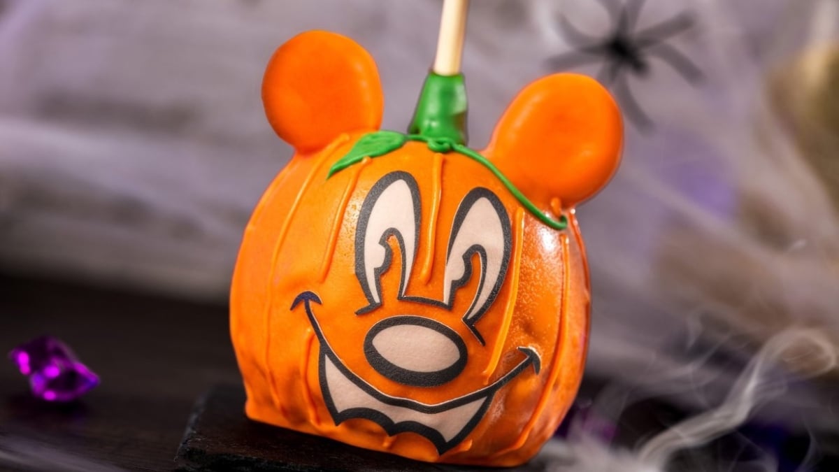 11 Best Disney Halloween Snacks at Animal Kingdom 11 Disney Halloween Snacks at Animal Kingdom mickey pumpkin caramel apple